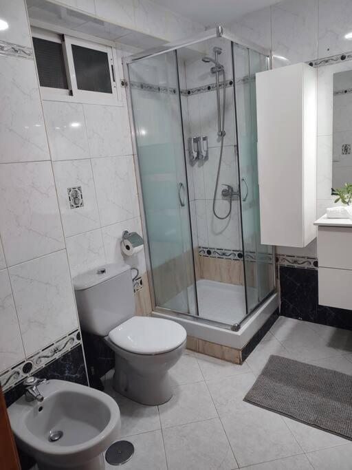 Apartamento En Playa Carvajal ฟูเอนฮิโรลา ภายนอก รูปภาพ