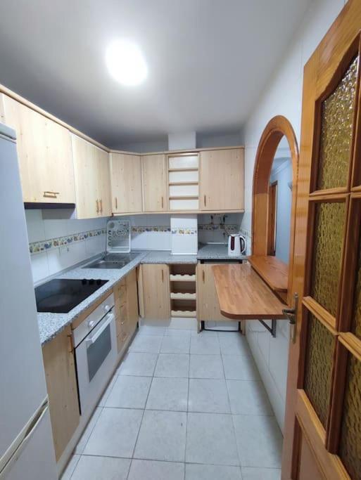 Apartamento En Playa Carvajal ฟูเอนฮิโรลา ภายนอก รูปภาพ